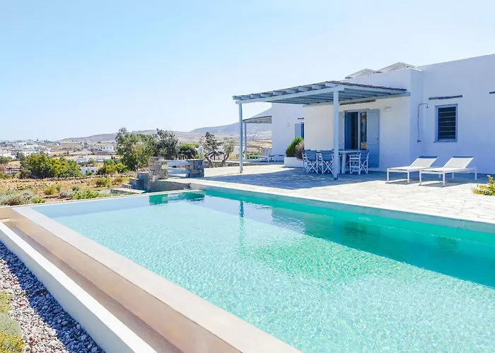 Villa Levantes - Quiet Location With Private Pool