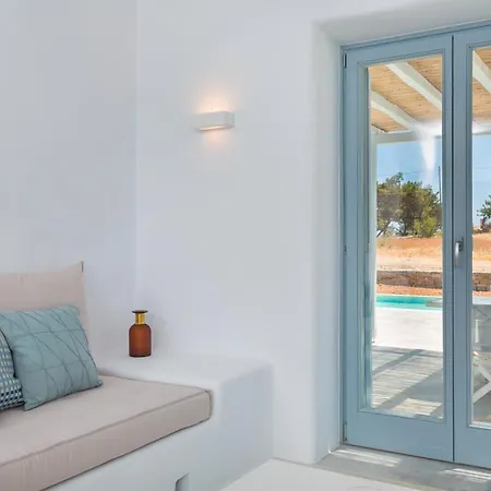 Villa Levantes - Quiet Location With Private Pool