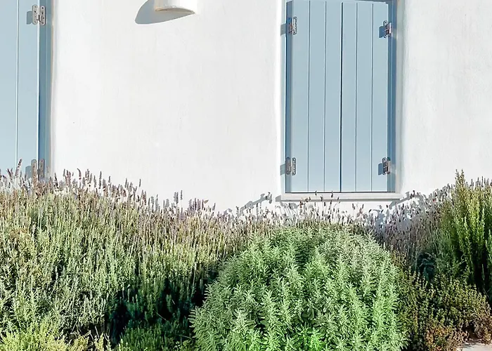 Levantes - Quiet Location With Private Pool